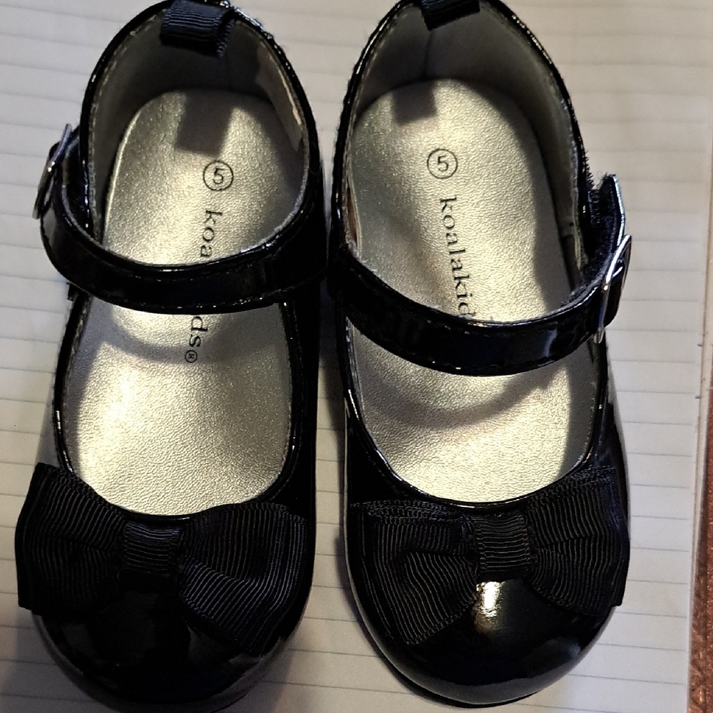 Koala Kids Black Dress Shoes with Velvet Finish